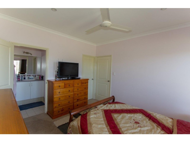 12 Sutherland Drive, Mount Tarcoola WA 6530