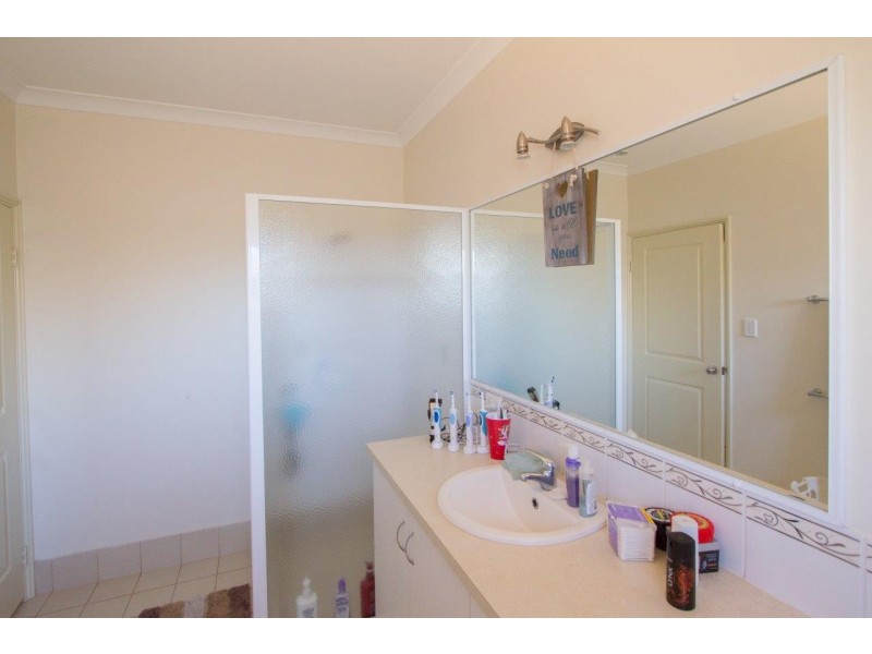 12 Sutherland Drive, Mount Tarcoola WA 6530