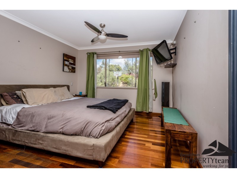 8 Tiltili Rise, Moresby WA 6530