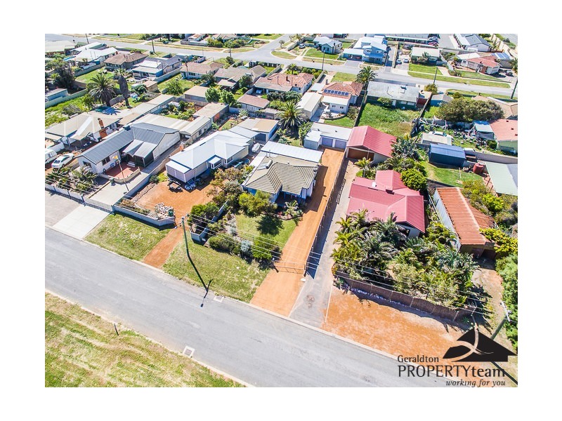 15 Bradley Street, Beachlands WA 6530