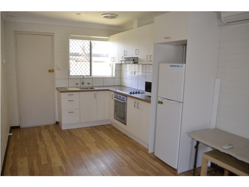 8/13-15 Francis Street, Geraldton WA 6530