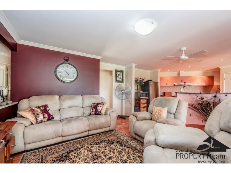 15 Polwarth Parade, Deepdale WA 6532