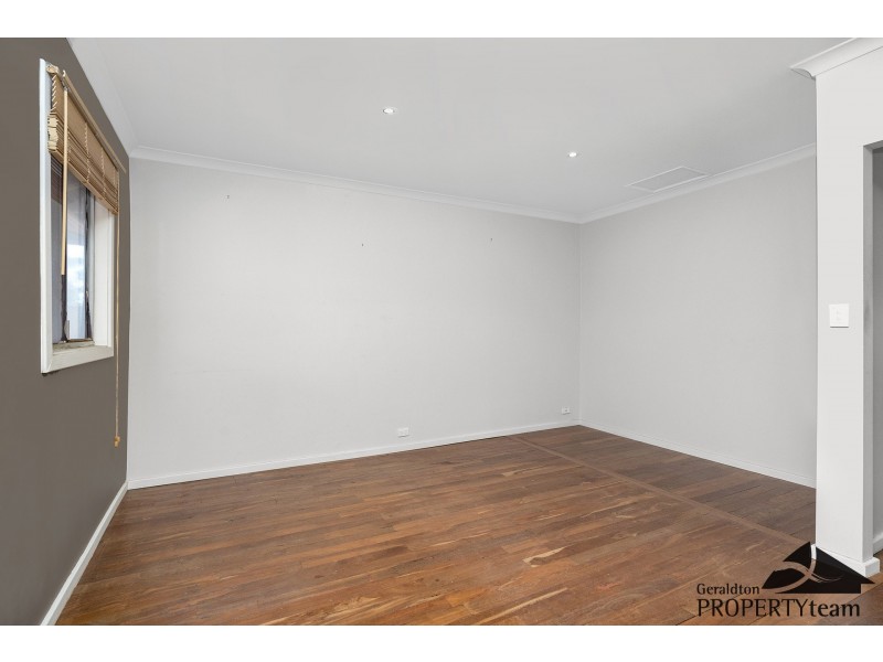 206 First Street, Wonthella WA 6530