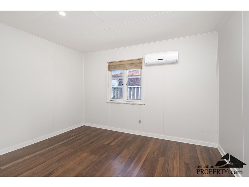 206 First Street, Wonthella WA 6530