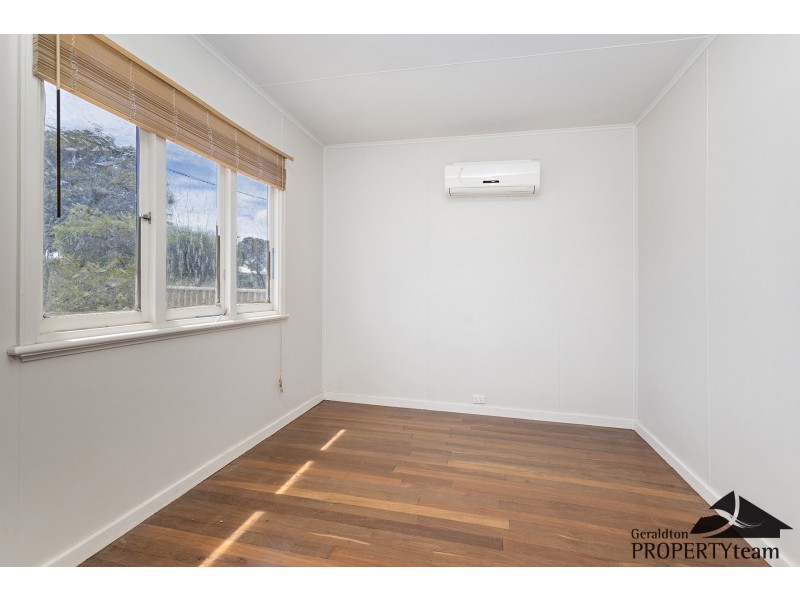 206 First Street, Wonthella WA 6530