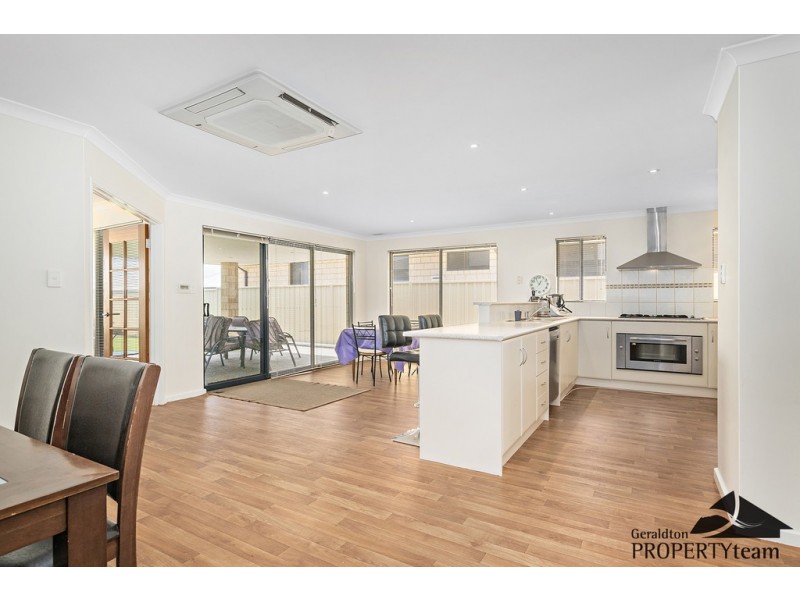 150 Glenfield Beach Drive, Glenfield WA 6532