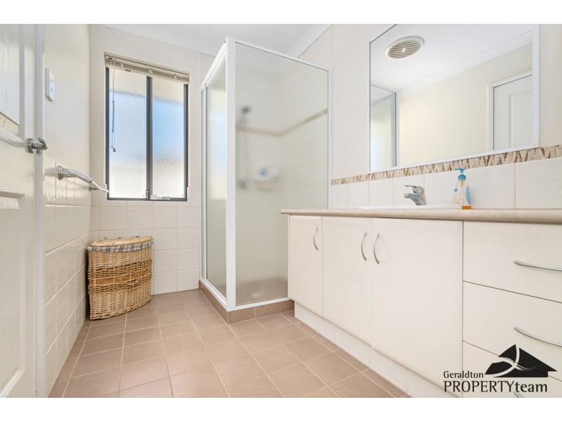 150 Glenfield Beach Drive, Glenfield WA 6532