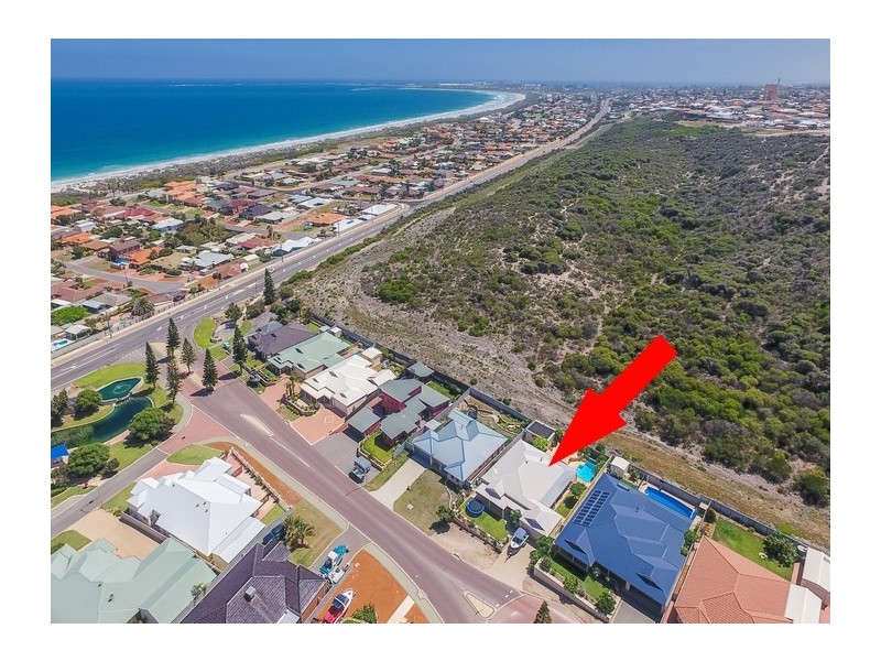 13 Columbus Blvd, Wandina WA 6530