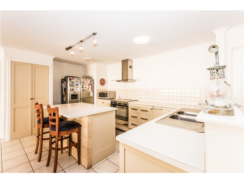 13 Columbus Blvd, Wandina WA 6530