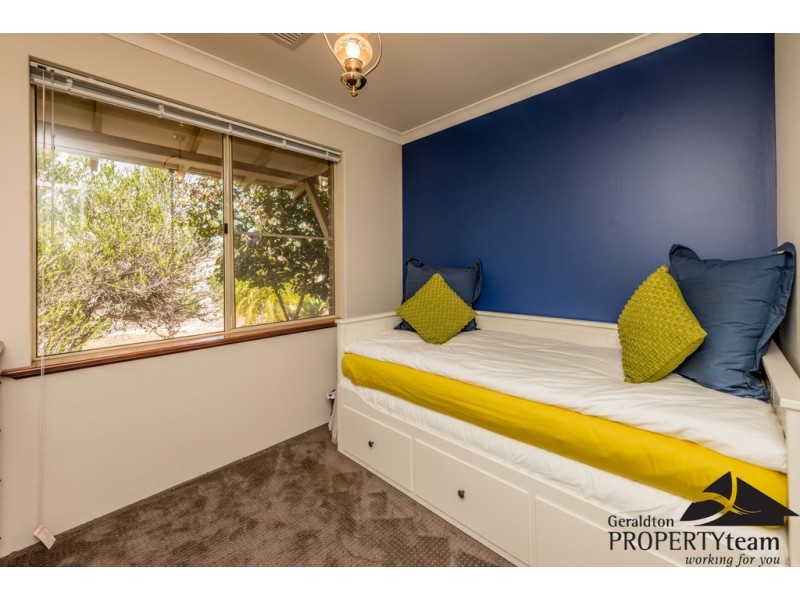 71 Sunnybanks Drive, Strathalbyn WA 6530