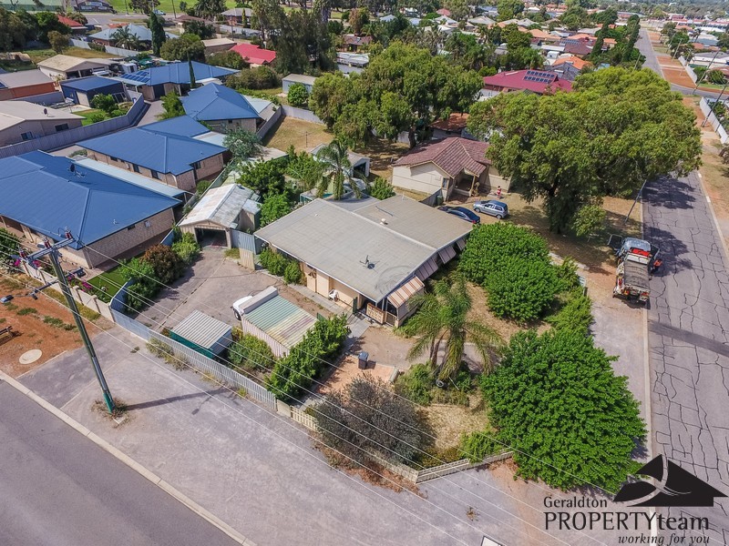 42 Charles Street, Bluff Point WA 6530