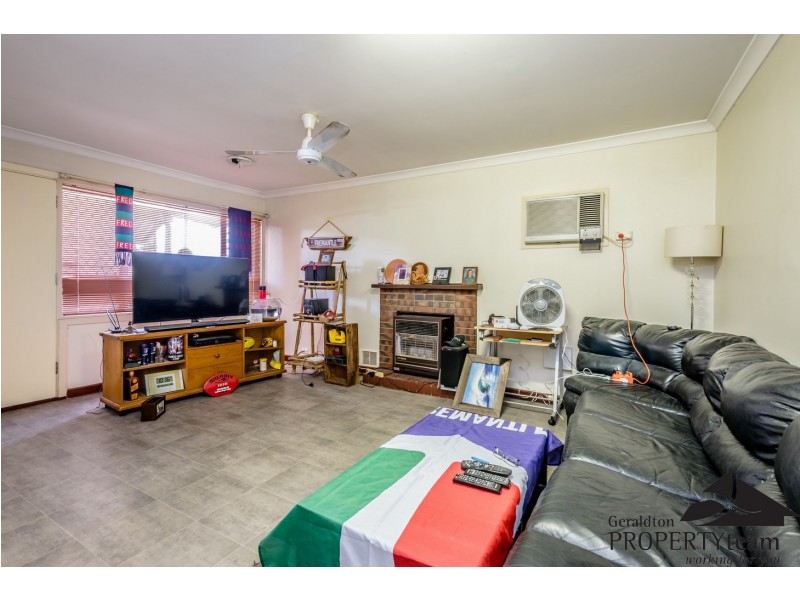 42 Charles Street, Bluff Point WA 6530