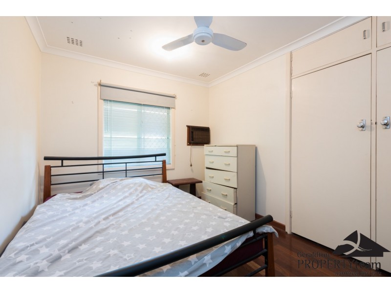 42 Charles Street, Bluff Point WA 6530