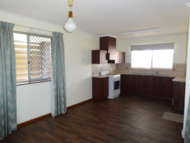 13 Sander Street, Tarcoola Beach WA 6530