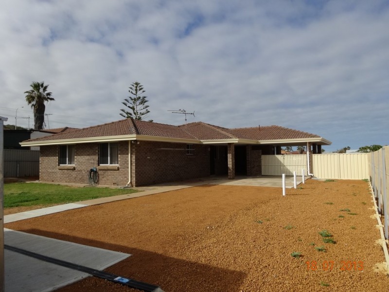 13 Sander Street, Tarcoola Beach WA 6530