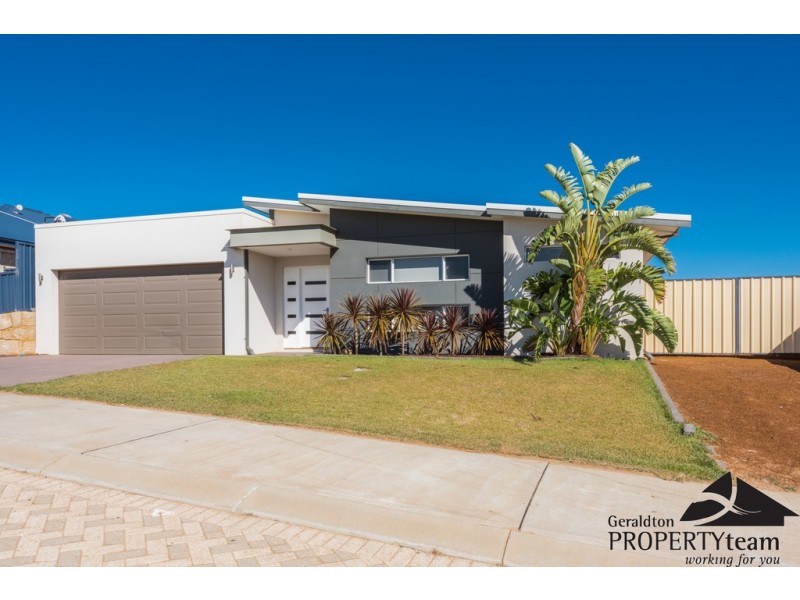 4 Schooner Pass, Glenfield WA 6532