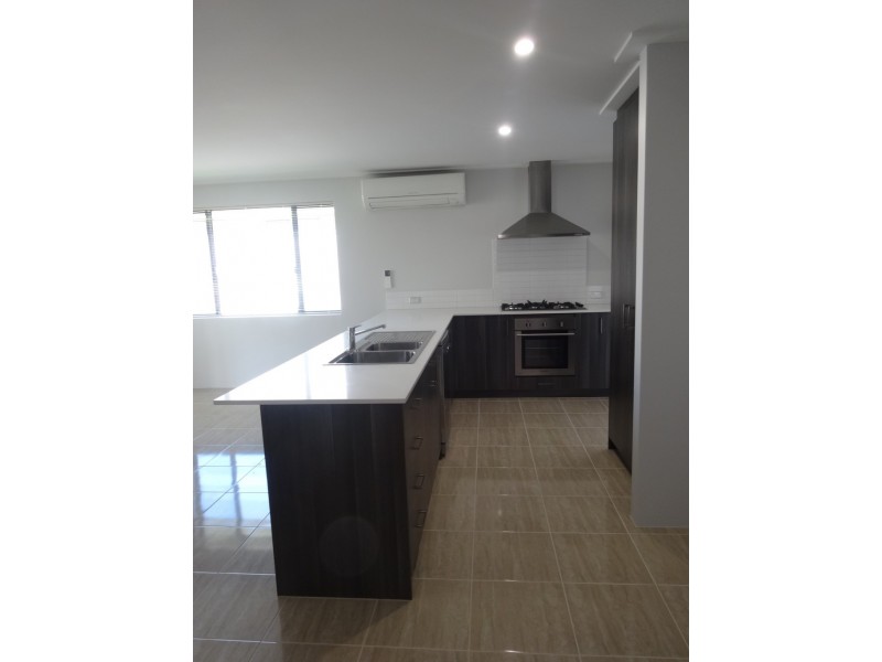 15 Beachcomber Hill, Glenfield WA 6532