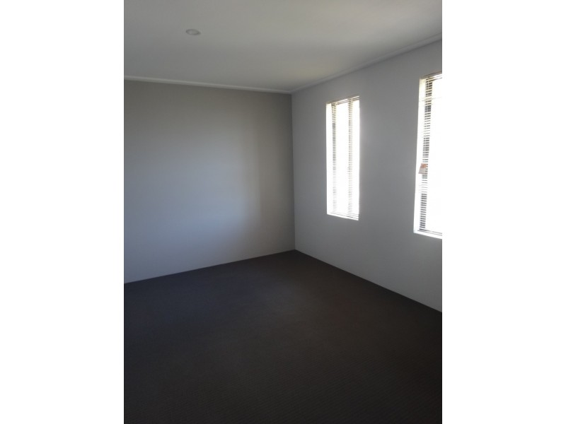 15 Beachcomber Hill, Glenfield WA 6532