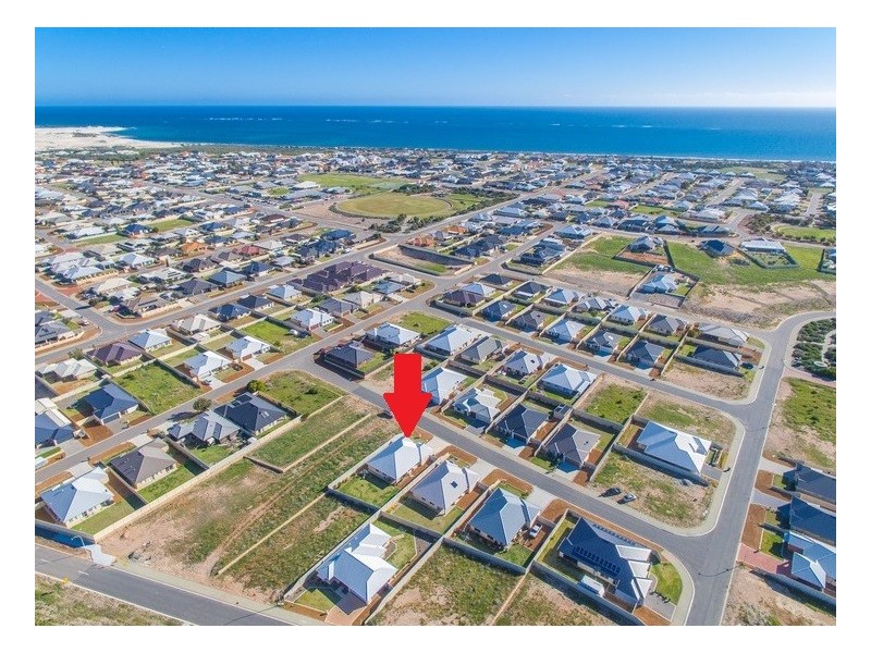 8 Thistle Wynd, Wandina WA 6530