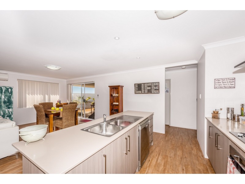 8 Thistle Wynd, Wandina WA 6530