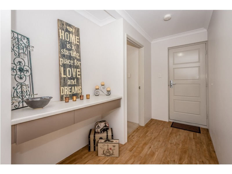 8 Thistle Wynd, Wandina WA 6530