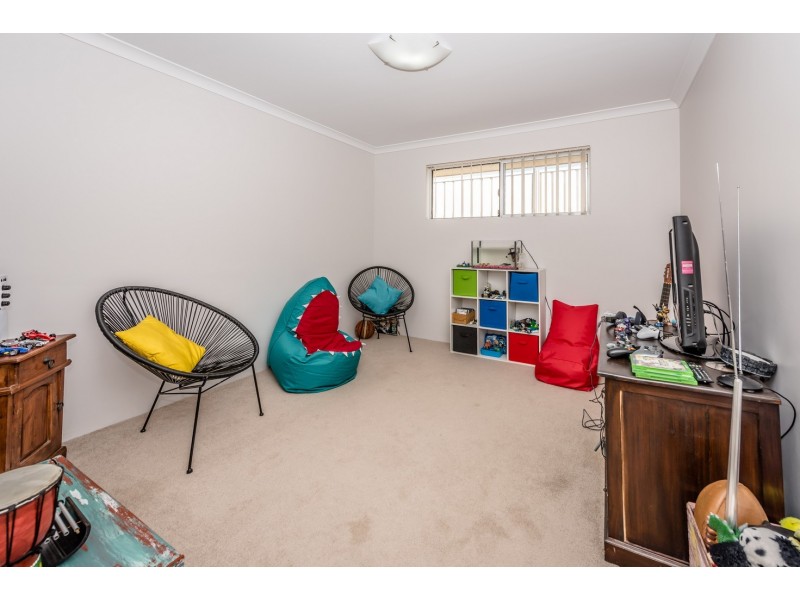 8 Thistle Wynd, Wandina WA 6530