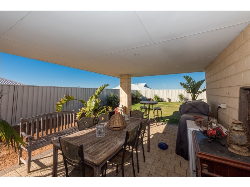 8 Thistle Wynd, Wandina WA 6530