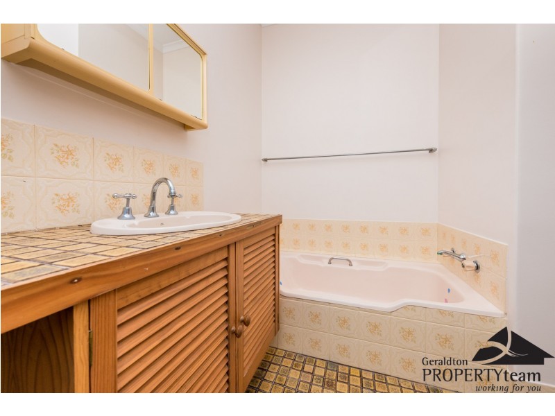 2 Patio Place, Geraldton WA 6530