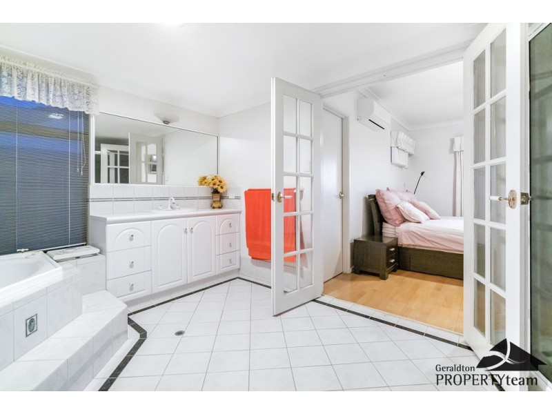 113 Glendinning Road, Tarcoola Beach WA 6530