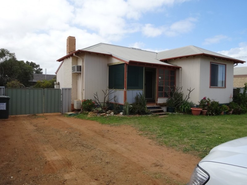 216 Evans Street, Beachlands WA 6530