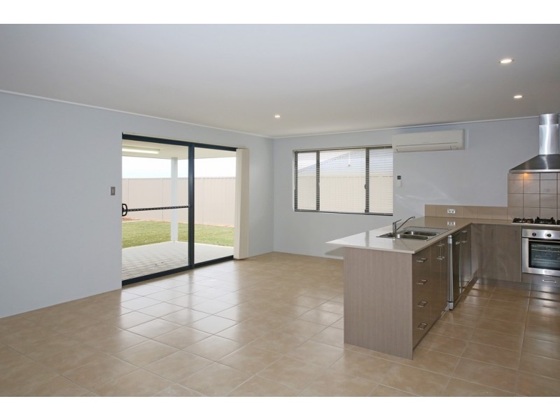 16 Swell Terrace, Glenfield WA 6532