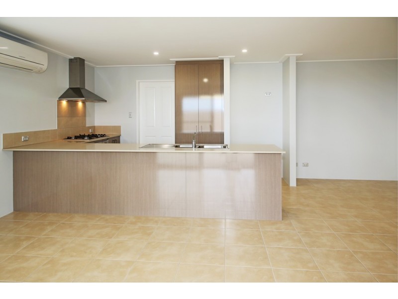 16 Swell Terrace, Glenfield WA 6532