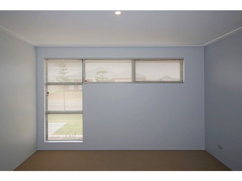 16 Swell Terrace, Glenfield WA 6532