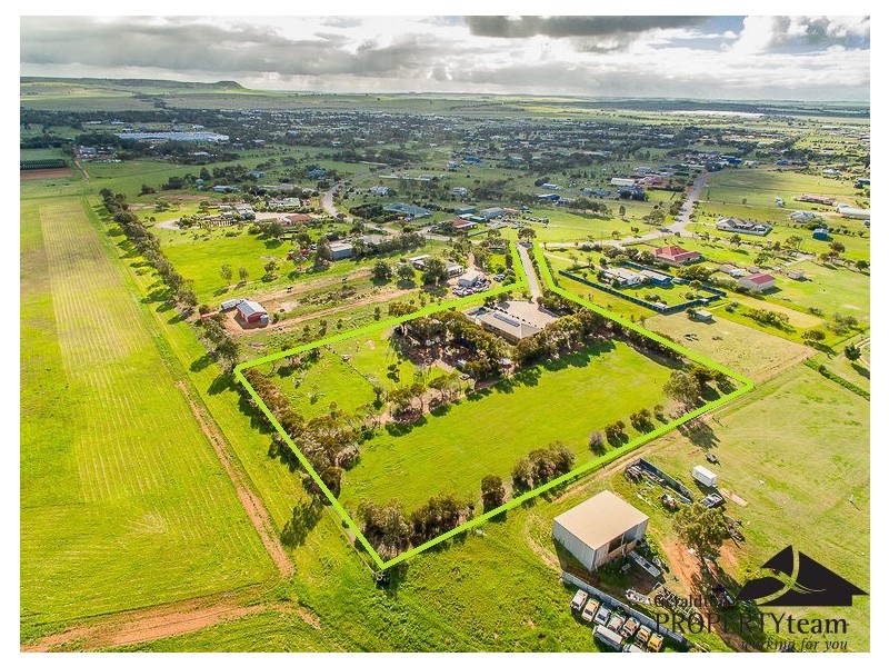 28 Dressage Circle, Deepdale WA 6532