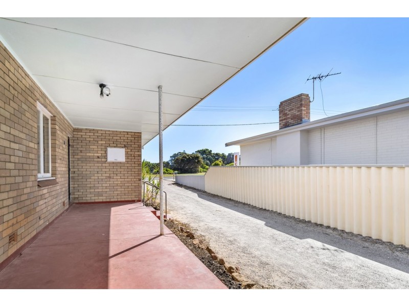 121 Cathedral Avenue, Geraldton WA 6530
