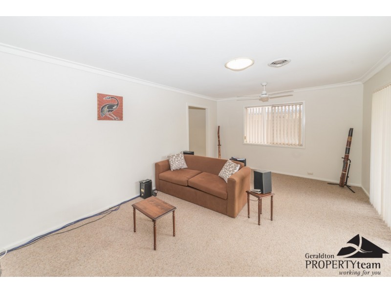 95 Railway Street, Bluff Point WA 6530