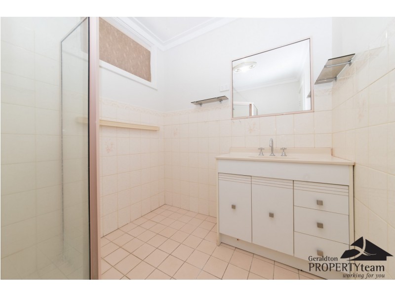 95 Railway Street, Bluff Point WA 6530