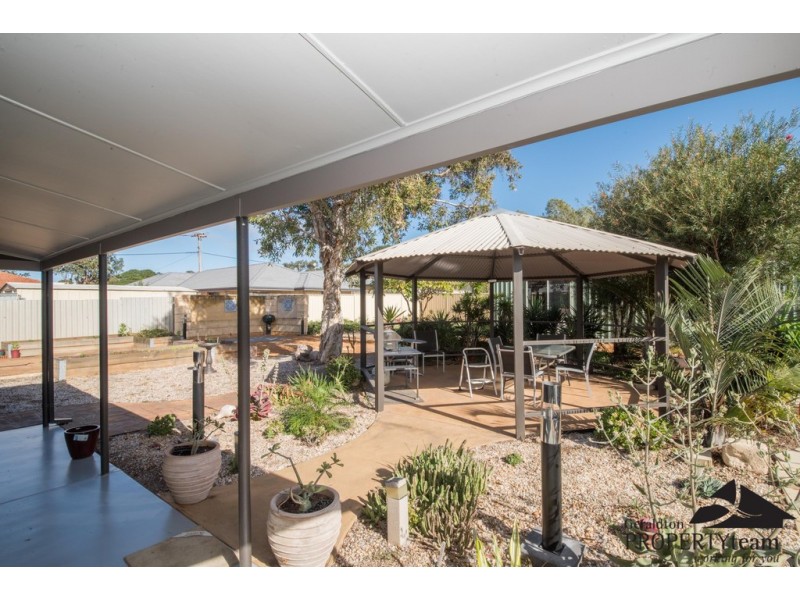 95 Railway Street, Bluff Point WA 6530