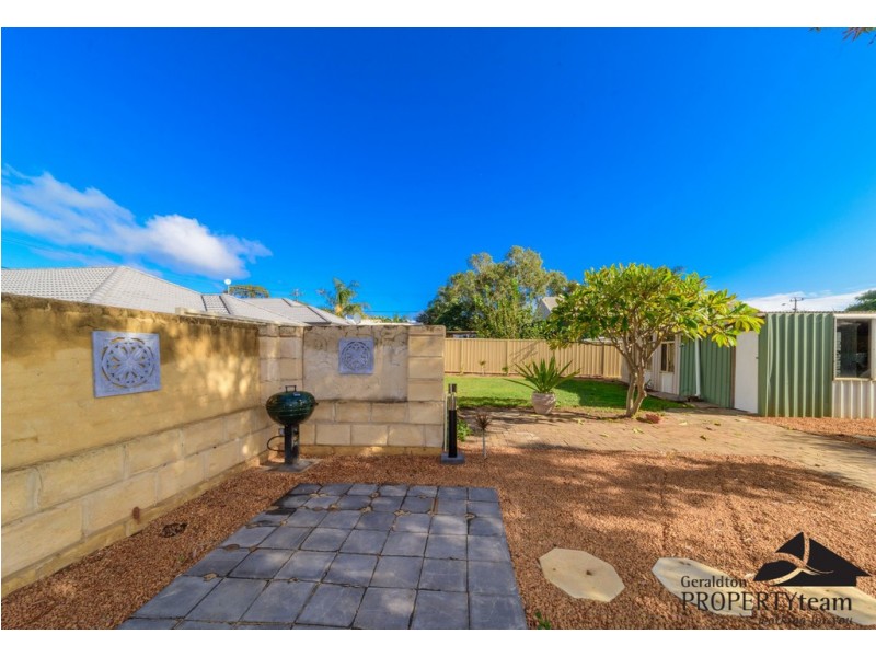 95 Railway Street, Bluff Point WA 6530