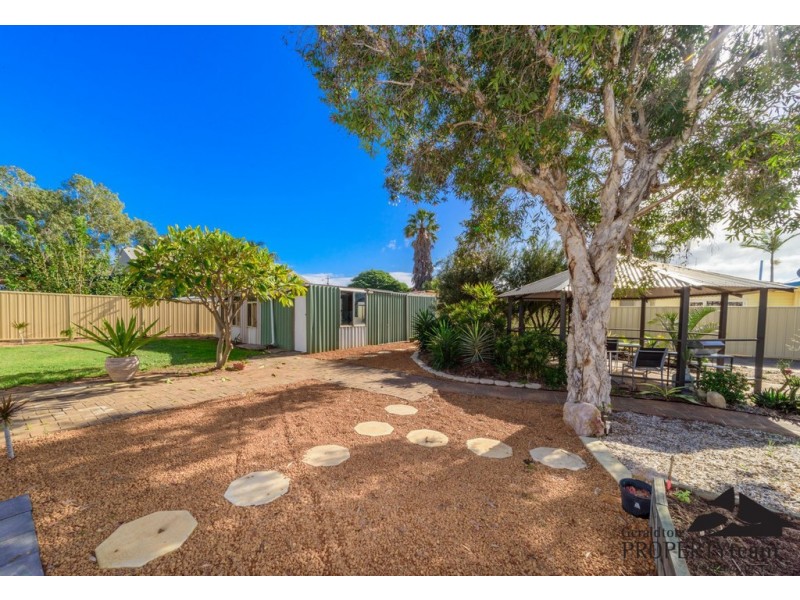 95 Railway Street, Bluff Point WA 6530