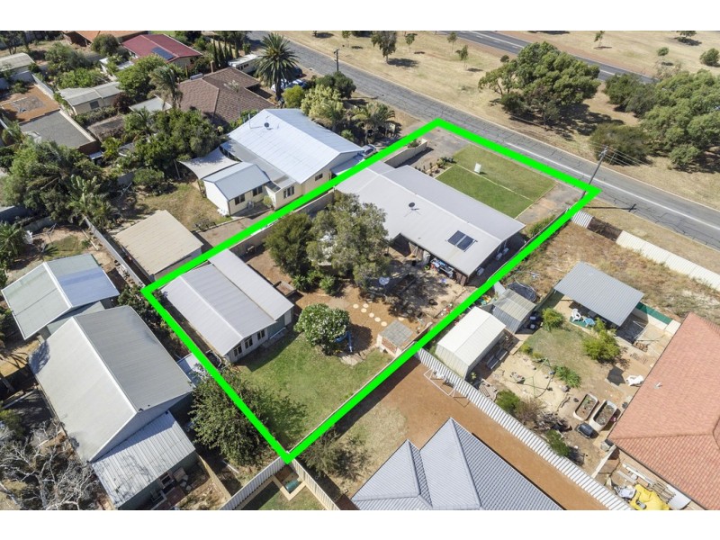 95 Railway Street, Bluff Point WA 6530