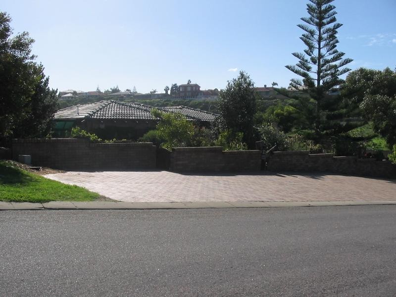 27 Eastcott Way, Tarcoola Beach WA 6530