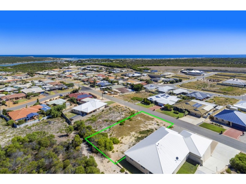 22 Thames Drive, Cape Burney WA 6532