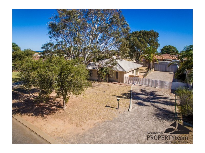 14 Mugana Crescent, Waggrakine WA 6530