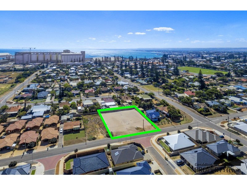 Unit 3 11 Dampier St, Beachlands WA 6530