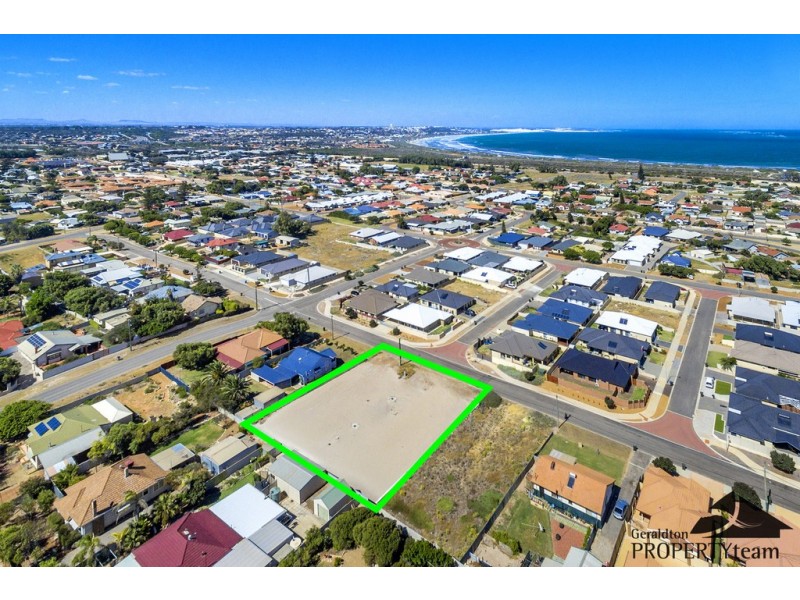 Unit 4 11 Dampier St, Beachlands WA 6530