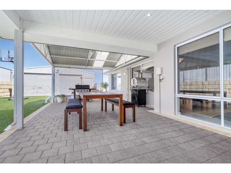 10 Jackson Loop, Wandina WA 6530