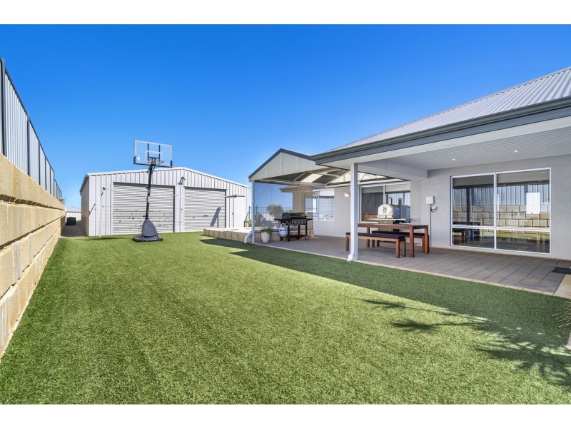 10 Jackson Loop, Wandina WA 6530