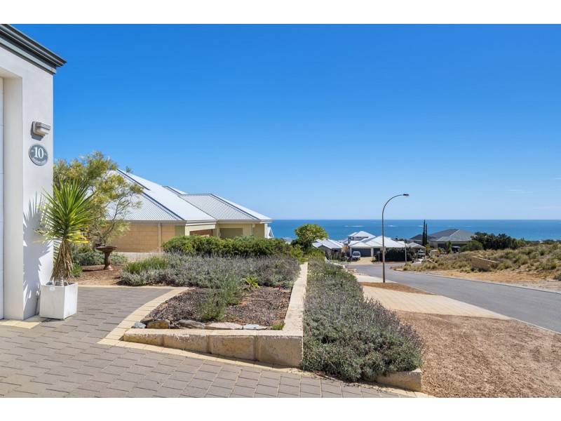 10 Jackson Loop, Wandina WA 6530