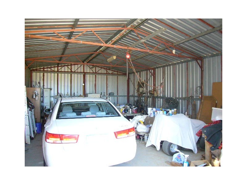 504 David Road, Waggrakine WA 6530